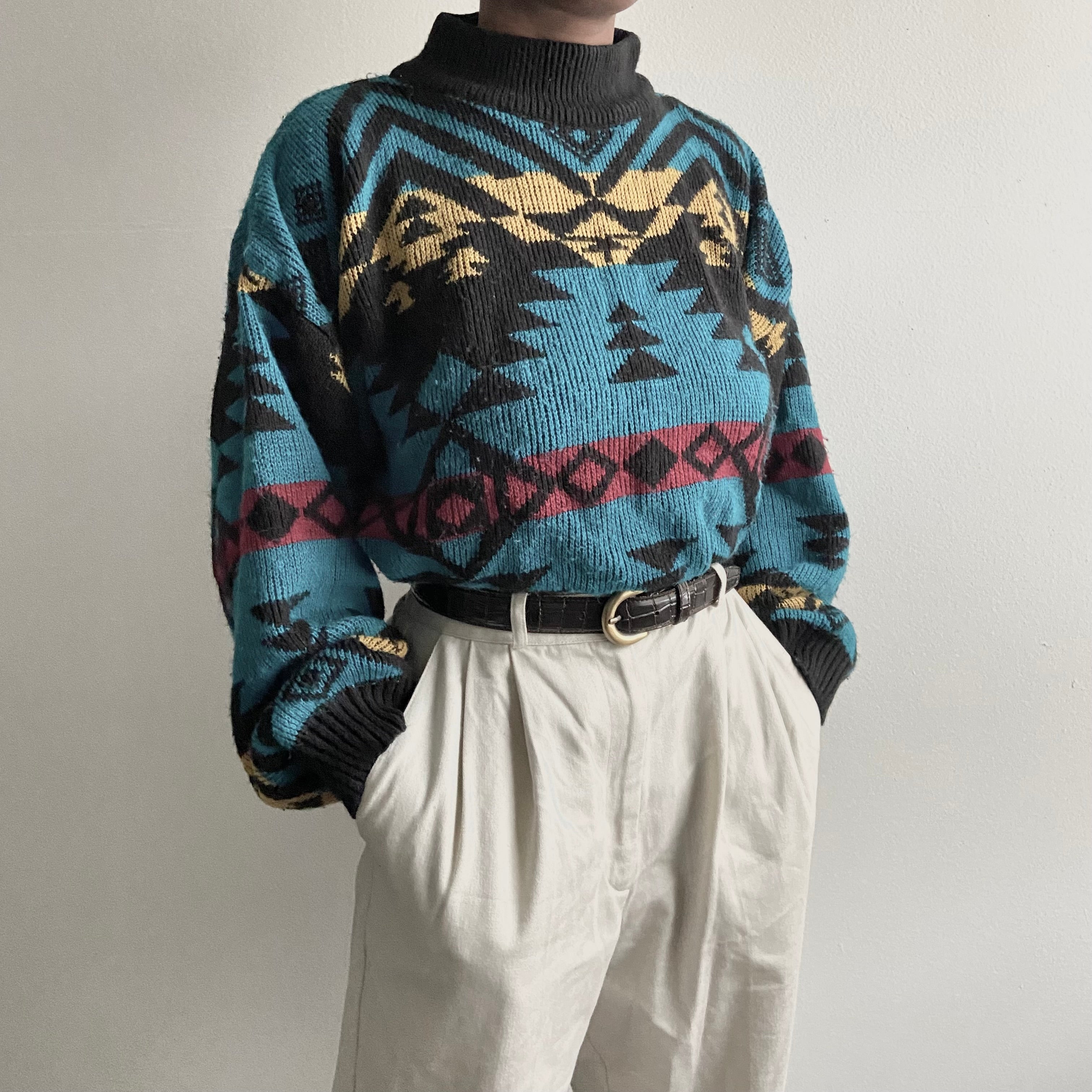VAIGE One of One | Vintage 90s Blue & Black Aztec Pattern Sweater